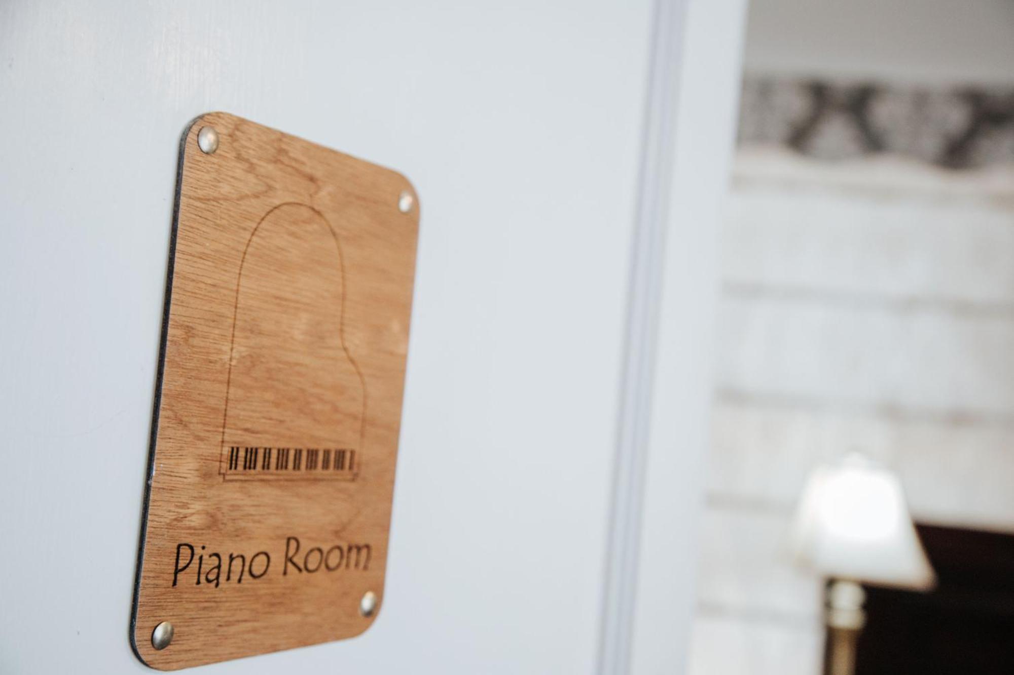 The Symphony Guest House クイーンズタウン エクステリア 写真